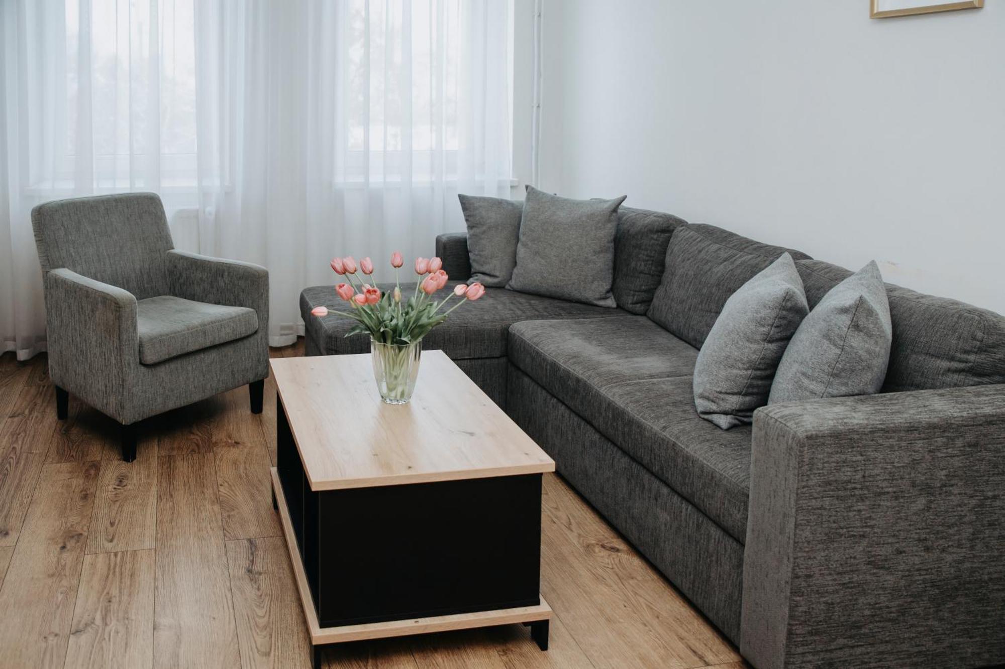 Verslo Klase-Easy To Stay Panevezys Ngoại thất bức ảnh